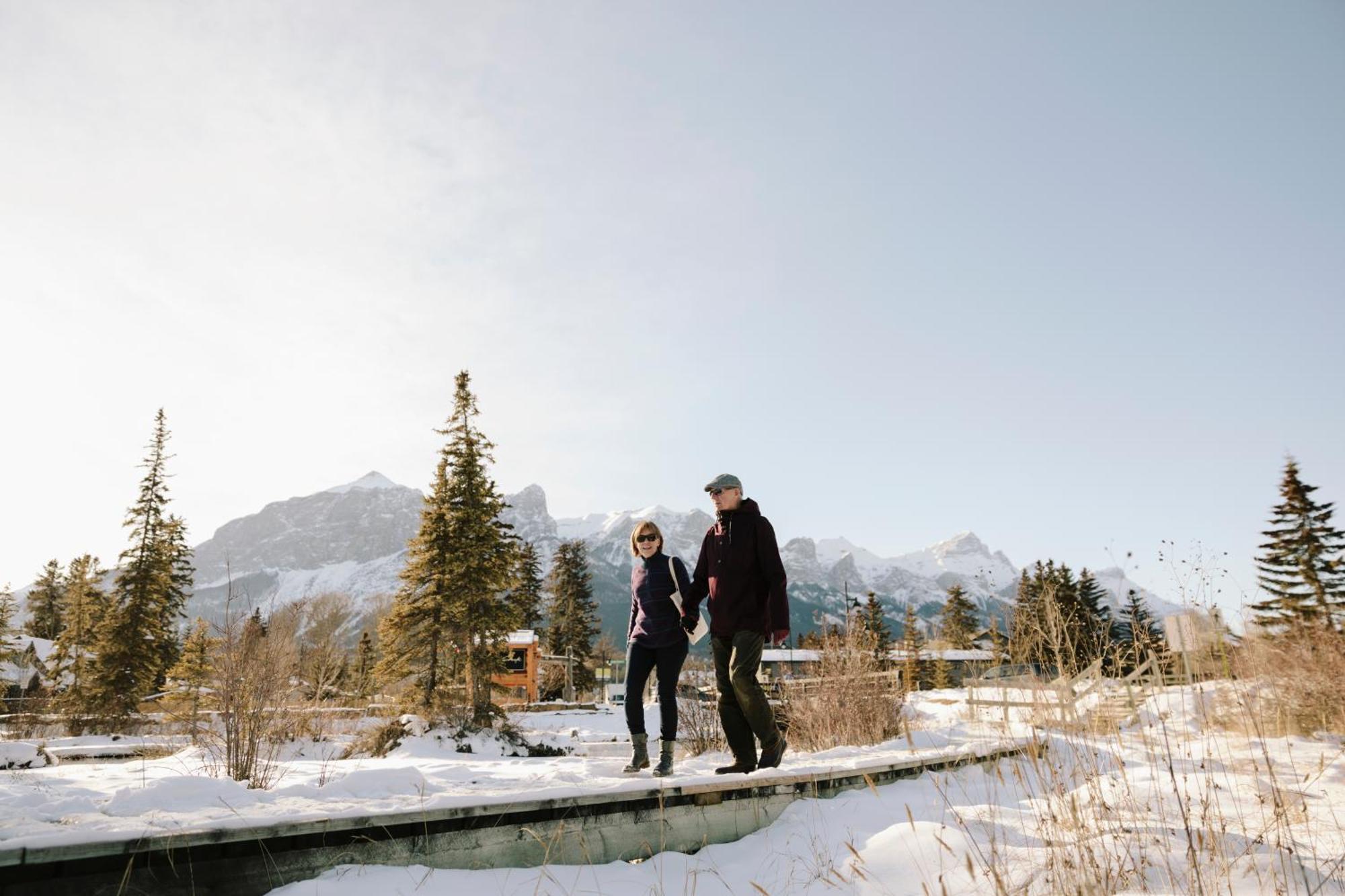A Bear And Bison Country Inn Canmore Exteriér fotografie